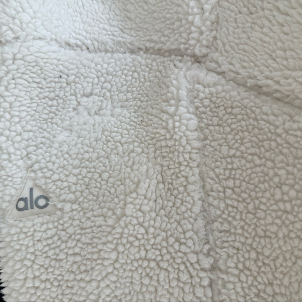 ALO Yoga Cream Sherpa Jacket